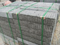 鏨道面青石臺(tái)階
